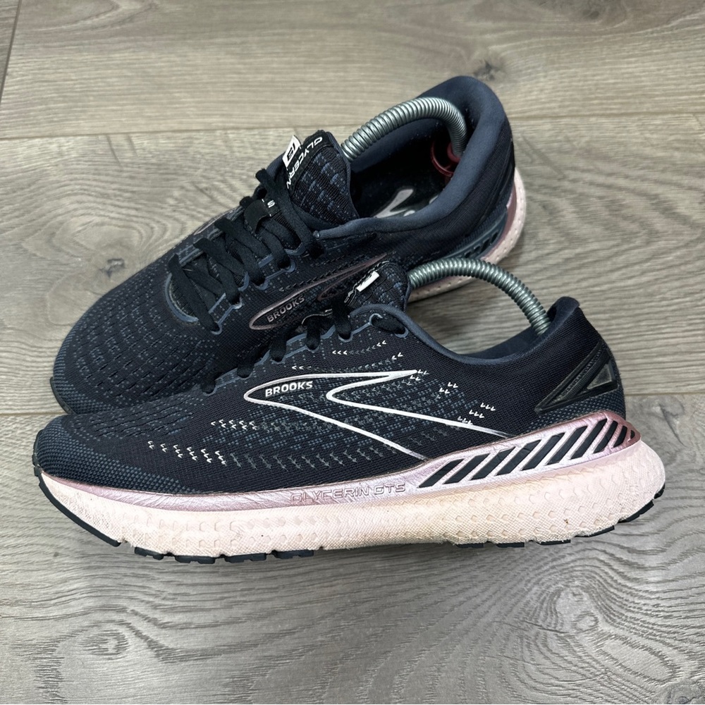 Brooks Glycerin 19 Womens 9 B Shoes Purple Pink Running Walking Comfort Gym